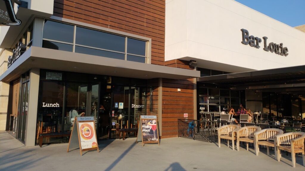 Bar Louie – The Promenade at Downey